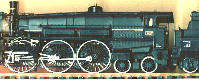310-Fahrwerk.jpg (35059 Byte)
